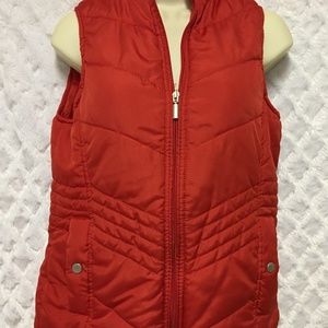 Jane Ashley Ladies Red Puffer Zip Up Vest Size S